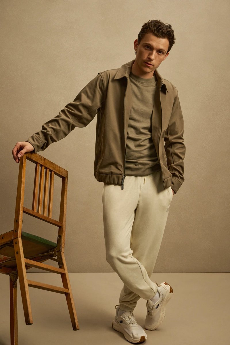 Tom Holland Updates tweet media