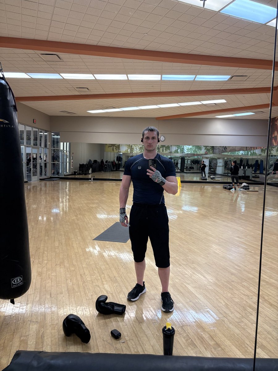 Void.Eric 🛡️ tweet media