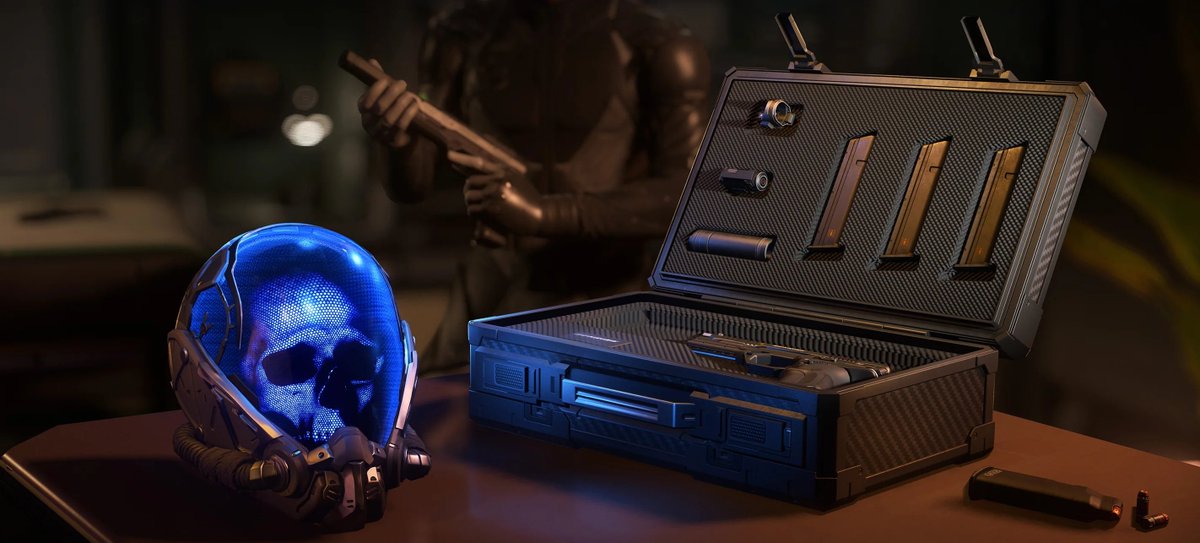 AnthropicDualiT's tweet photo. Star Citizen "Contractors Kit Giveaway!" 

Comes with Azereal 'Sapphire' Helmet and Behring PSX Pistol case Stocked with a Behring S38 10mm Sidearm, 3x 20 round Magazines and 3 Stock attachments. But can hold almost any Size 1 attachment as seen in my pictures, you can always Swap different side arms and mags into the case.. As long as they are like size to the slots.

To Enter Drop a comment and tell @RobertsSpaceInd what other types of weapon or item cases and attachments we want in the verse! (because more of them please)

Like and Tag a friend!
Winner announced Sunday evening the 12th!

#StarCitizen #PCGaming #scifi #pcgaming