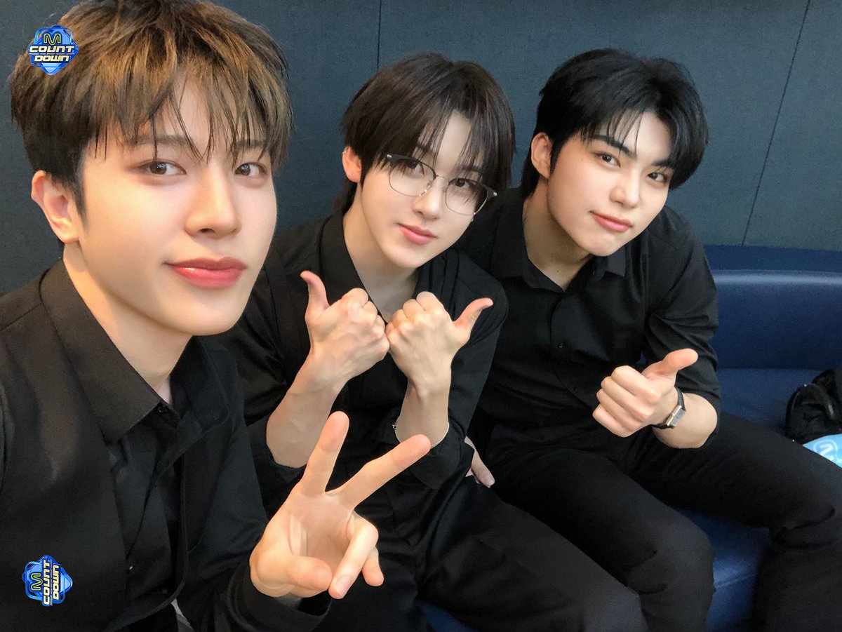 📢 이번 주 MC 의상 컨셉은! 💛🌼🌻🧺💛

MC석에 방청 오시는 팬분들도! 안방 1열의 팬분들도!
💛🌼🌻🧺💛으로 드레스코드를 완성해 주세요!

⚠️ 드레스코드는 권장 사항으로 필수가 아닙니다 ⚠️

#엠카운트다운 #MCOUNTDOWN