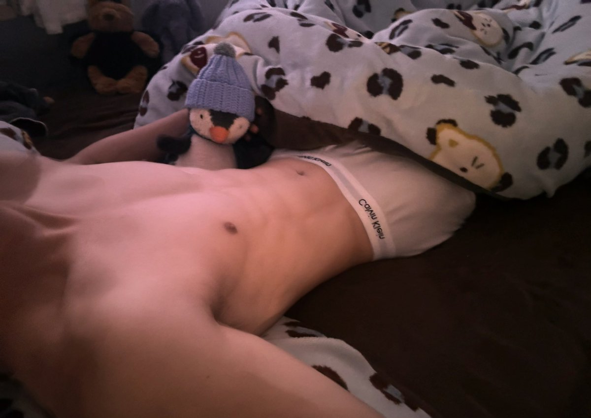 凸^-^凸 tweet media