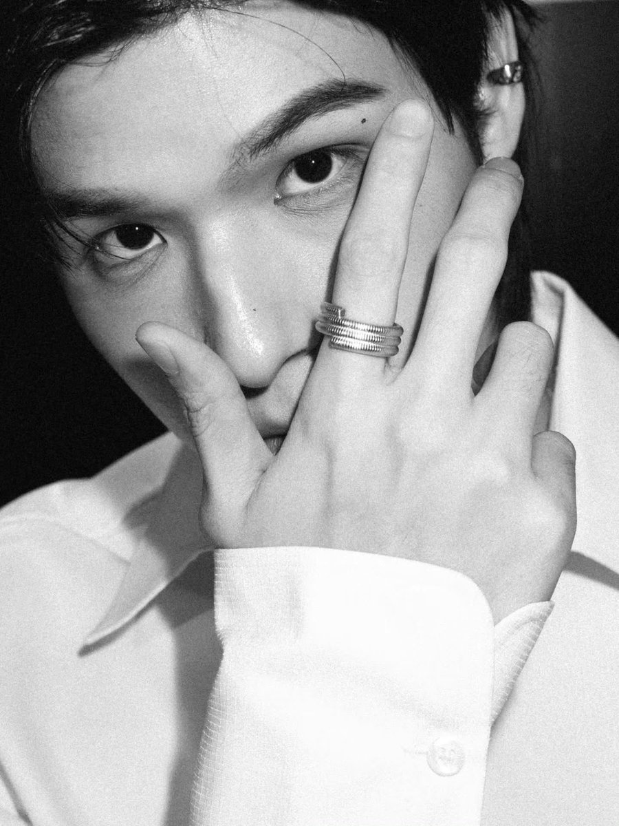 tear ᡣ𐭩ྀིྀི tweet media