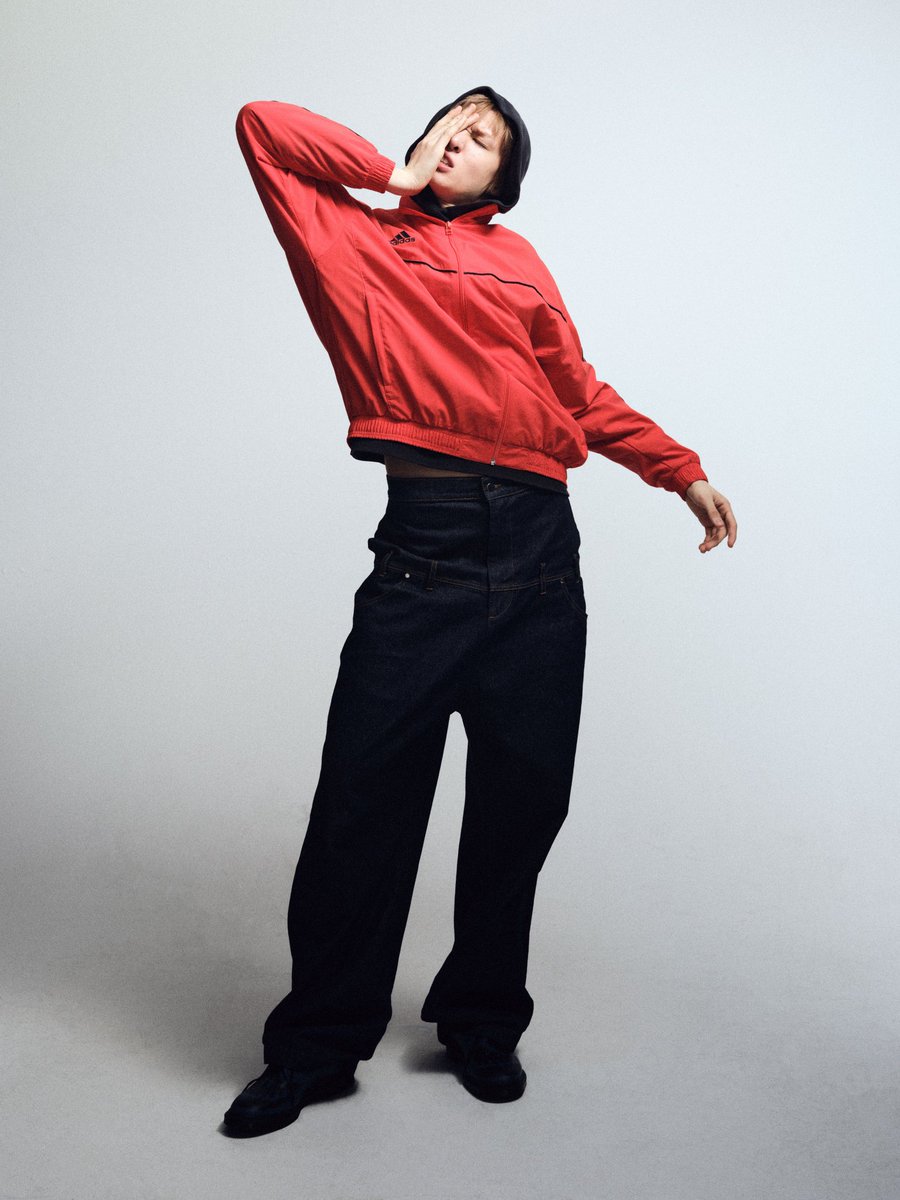 jjuteens's tweet image. Leader #REDRED       Maknae #GREENGREEN

#마틴 #건호 #코르티스