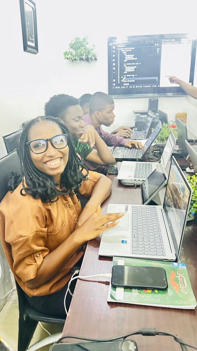 MELTechSolution's tweet image. 💡 Learn. Build. Innovate.
🎯 Practical sessions with industry-focused guidance
📈 Empower your future in tech today

Join us and start creating solutions that matter.

#MELTech #TechTraining #DigitalSkills #Innovation #FutureReady