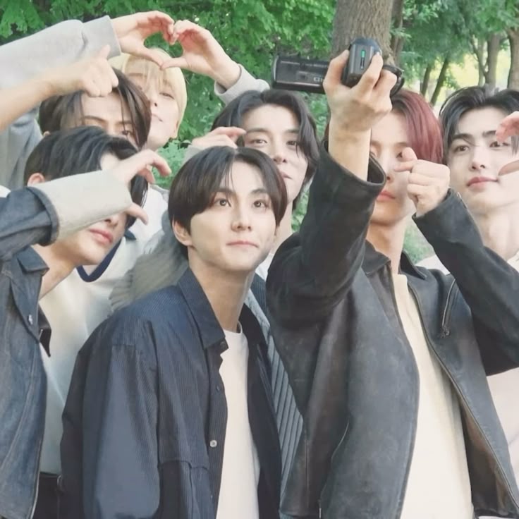 𝓛ara's :33 🩸𝘽𝙡𝙤𝙤𝙙 𝙨𝙖𝙜𝙖 ⭐💭💌 tweet media