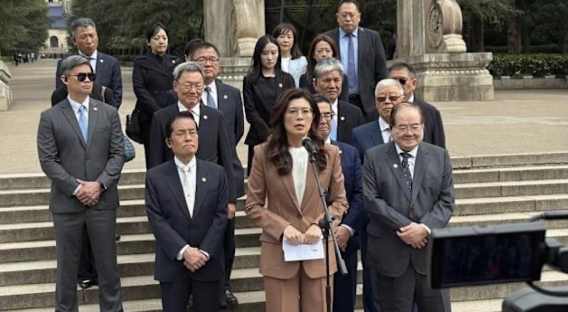 矢板明夫 tweet media