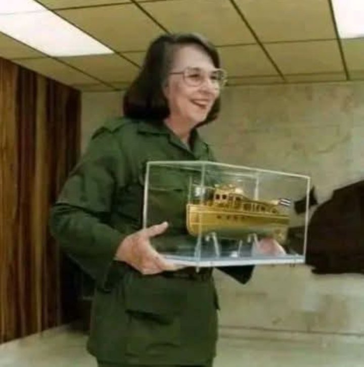 Su legado está presente en el corazón de cada mujer revolucionaria ,gracias por tanto Vilma #TenemosMemoria