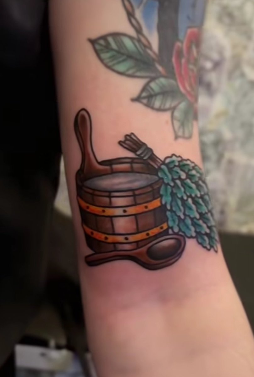 augusta 🪵🫐 tweet media