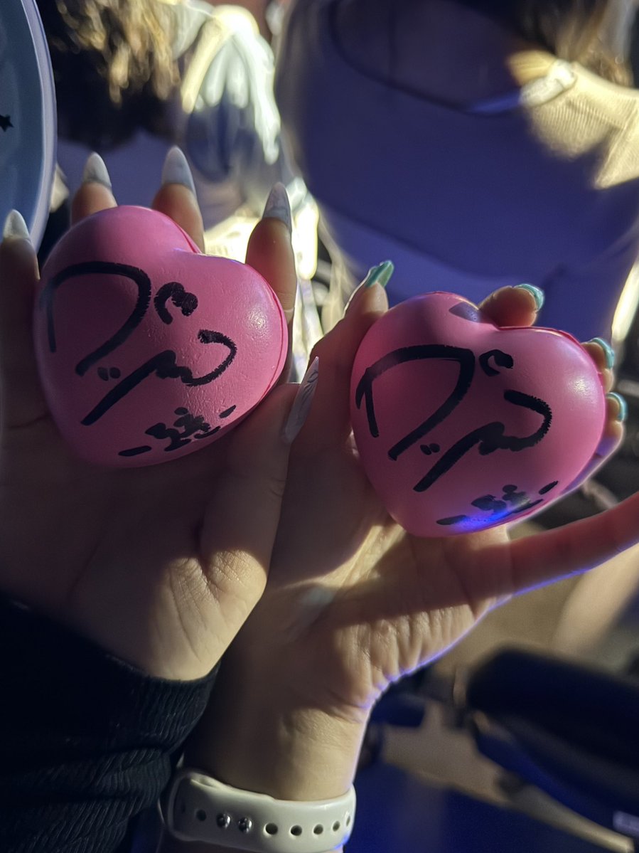 데이... tweet media