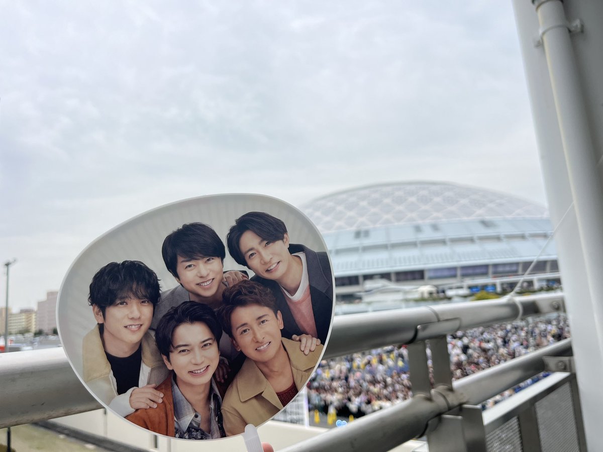 naokari0501's tweet photo. 2026.4.6
嵐ラストライブ名古屋行ってきた😭
席が翔くん側だったから隣の翔担の方と良かったねと言い合ってた😭
涙も我慢出来なかったけどとても楽しく笑顔になれるラストだったよ
ありがとう嵐💚💜💛💙❤️ https://t.co/Lt2JRzMoIV
