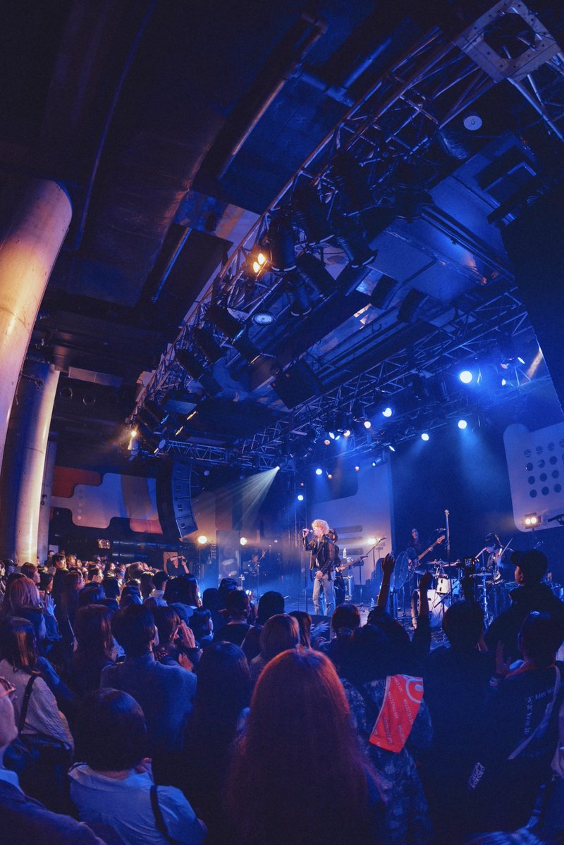 LET ME KNOW tweet media