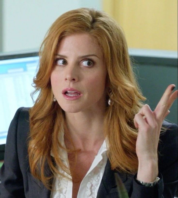 Chakira_ts's tweet image. La secrétaire           /          le diable 

#suits