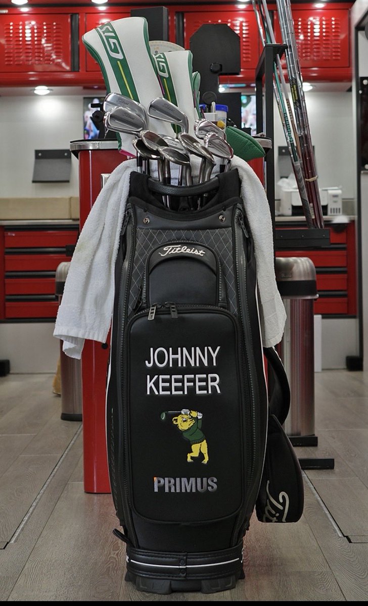 BUniform Tracking tweet media