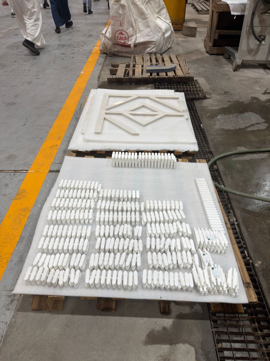 صناعيو المستقبل tweet media