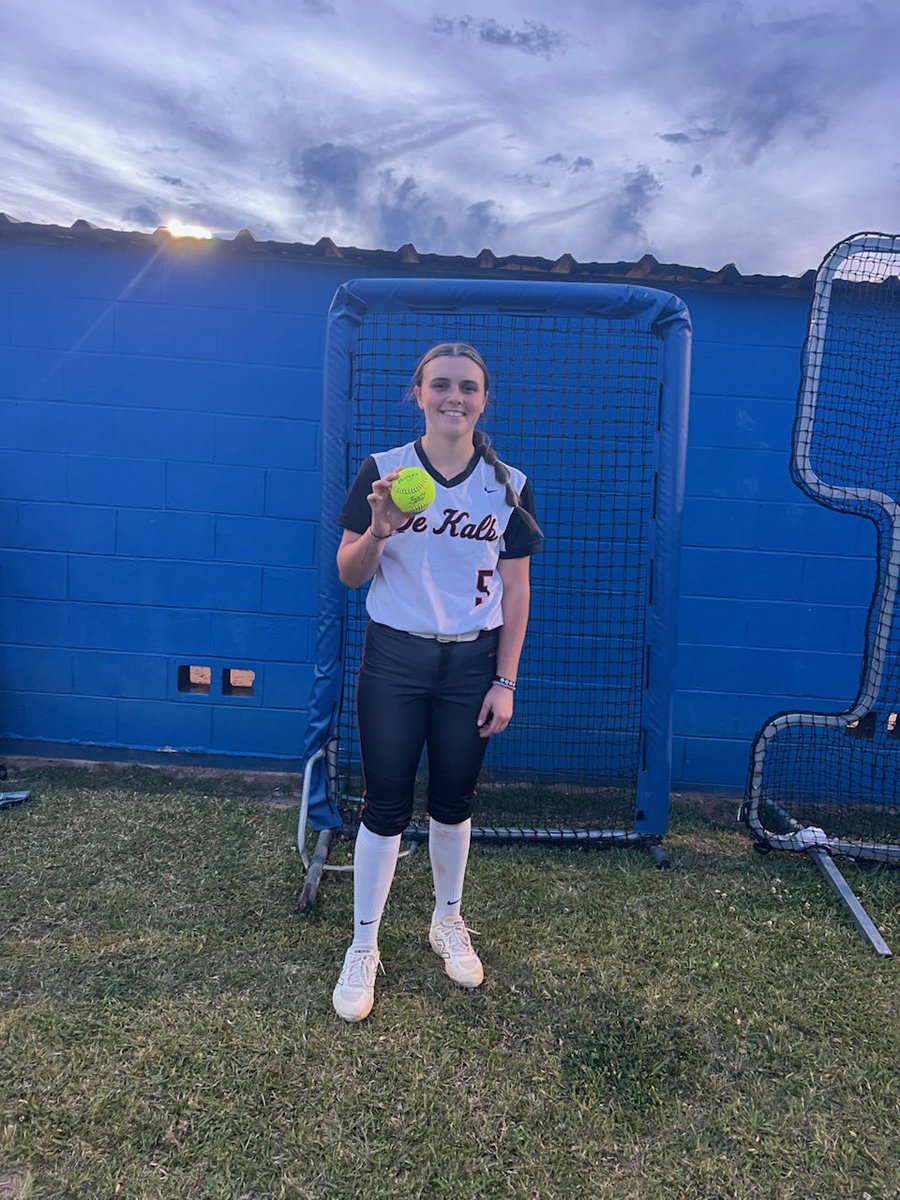 StarrettAddison's tweet photo. District win last night along with another hr to the collection!!
@JoelWorthington 
@CoachBandin 
@CoachWyattECU 
@CoachMilburnECU 
@mayliebpitching 
@national_ok 
@RussHeffley
@CoachValis 
@ExtraInningSB https://t.co/UqC5kRr5yM