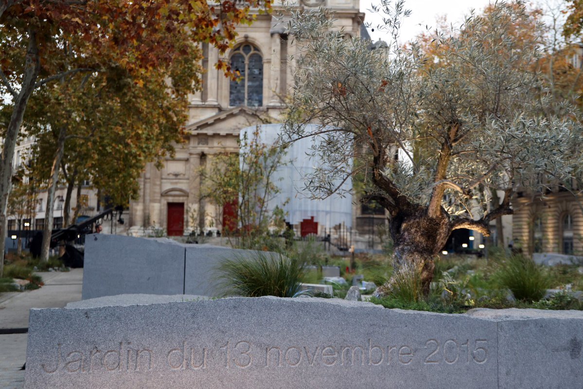 Fdesouche.com est une revue de presse tweet media