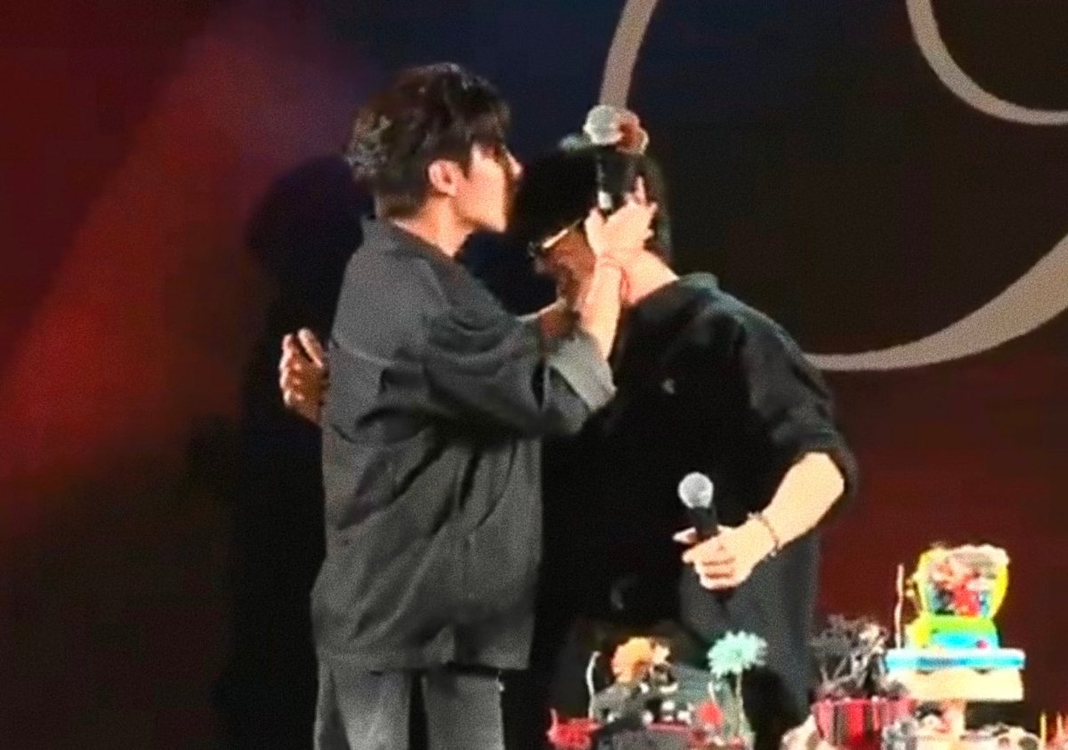 จักรวาลของ PS.🖤🤍 tweet media