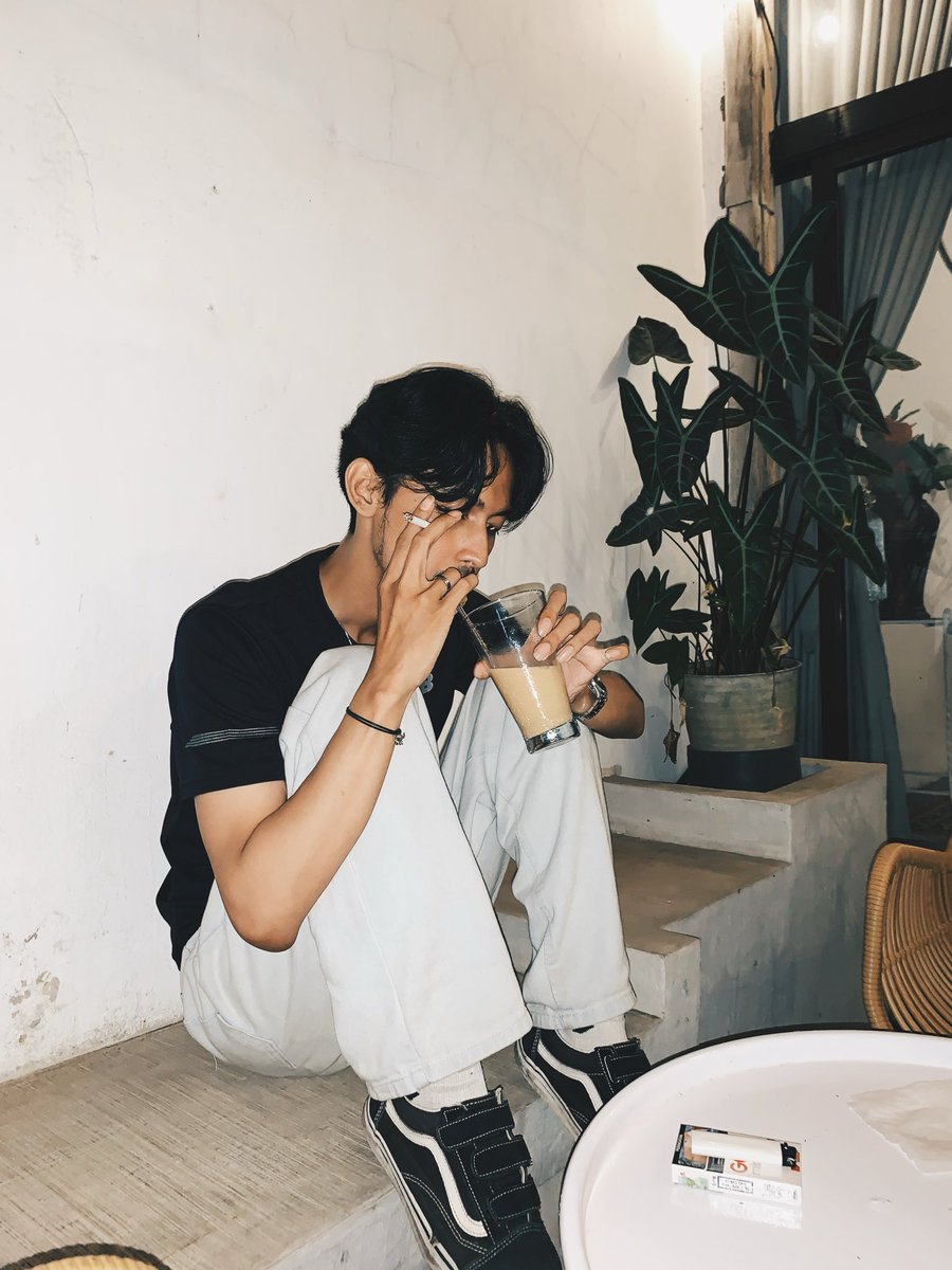 sweet summer child tweet media