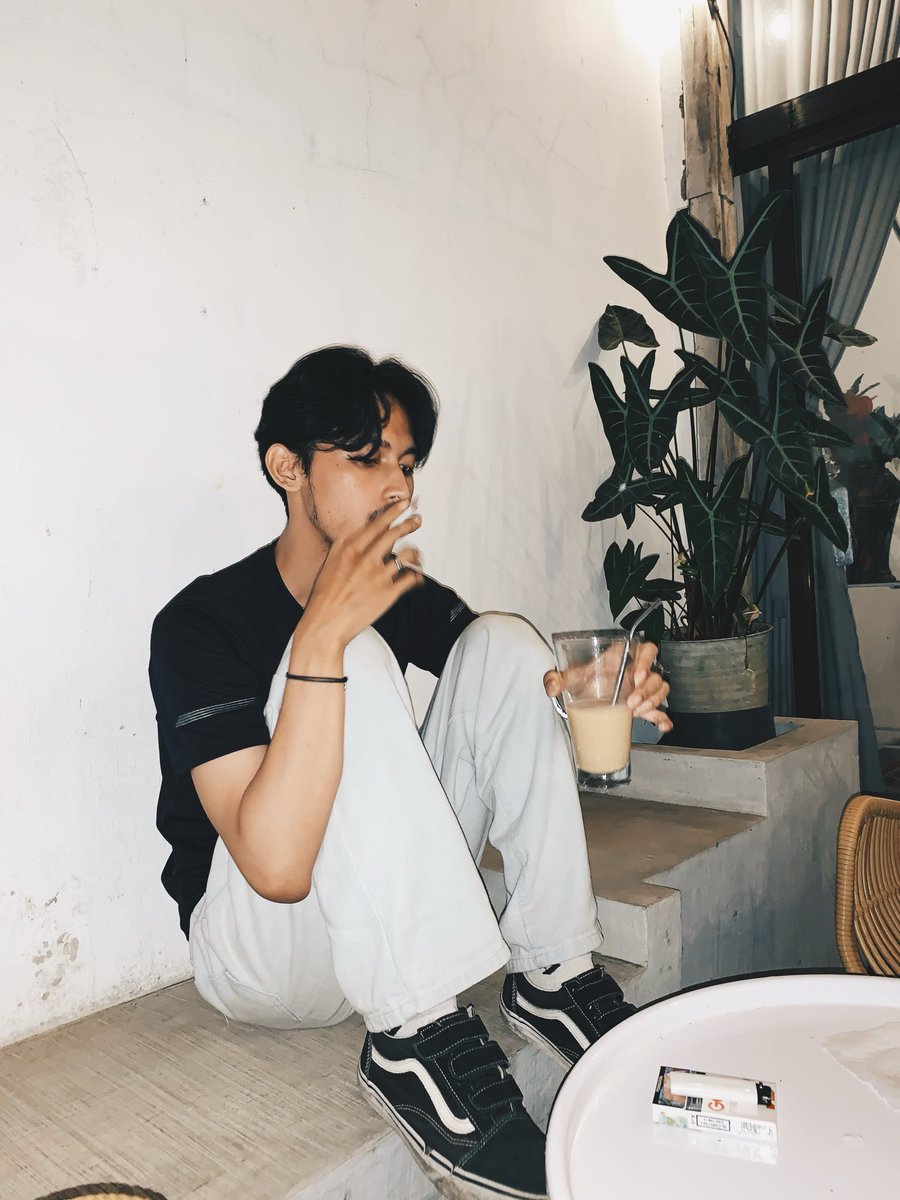 sweet summer child tweet media