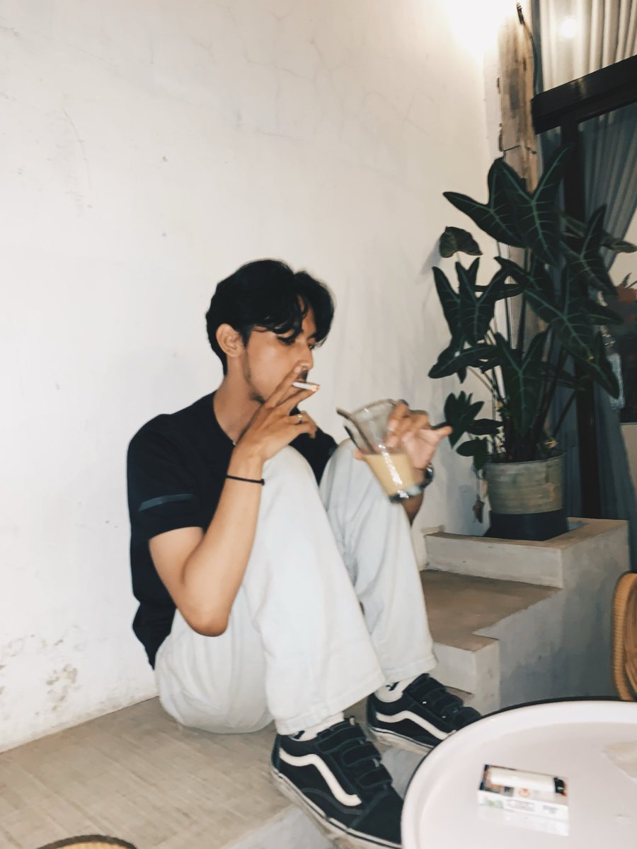 sweet summer child tweet media