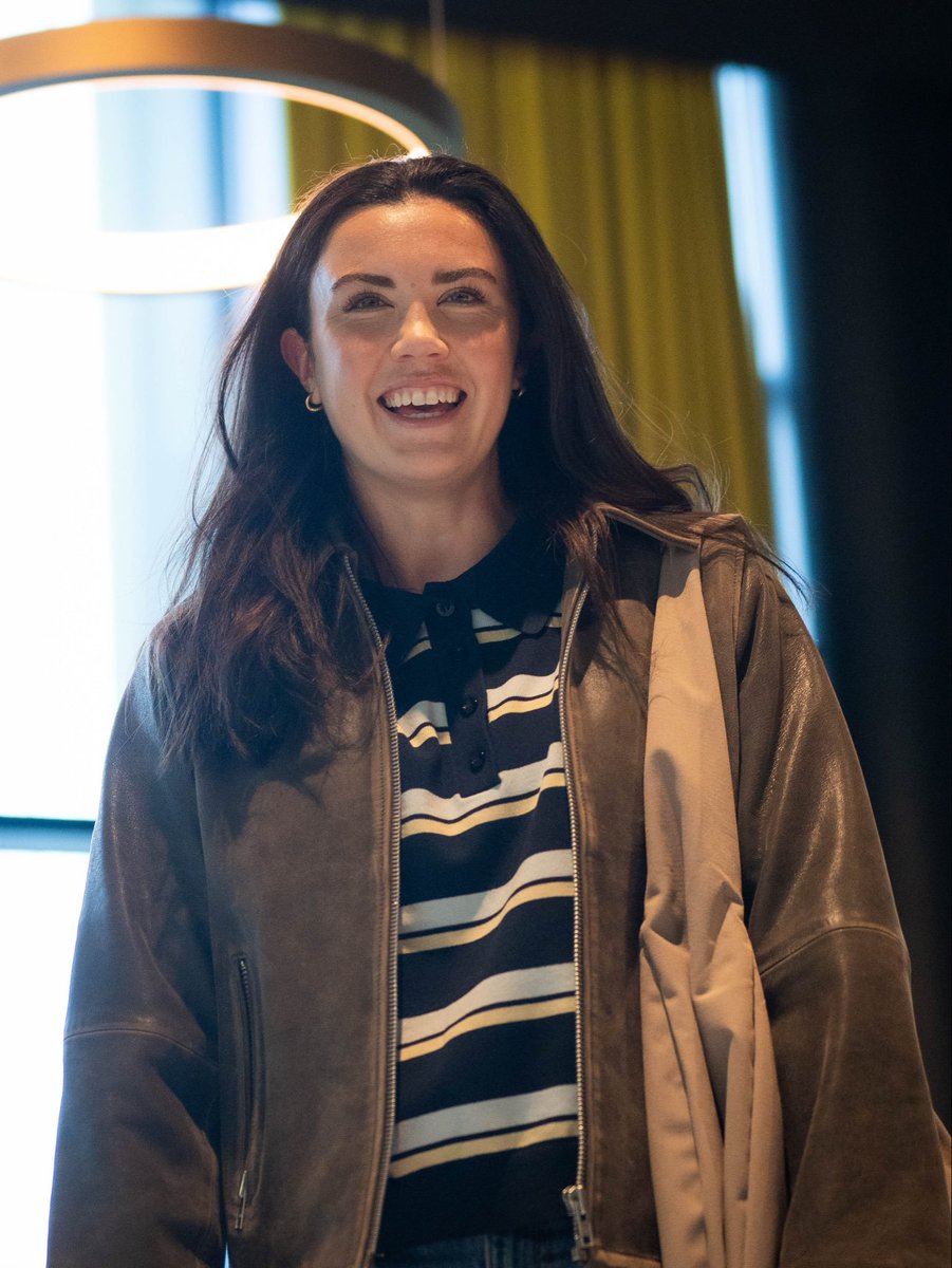 𝑉𝑖𝑐 tweet media