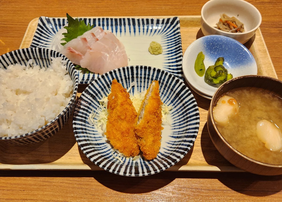 ひろと tweet media