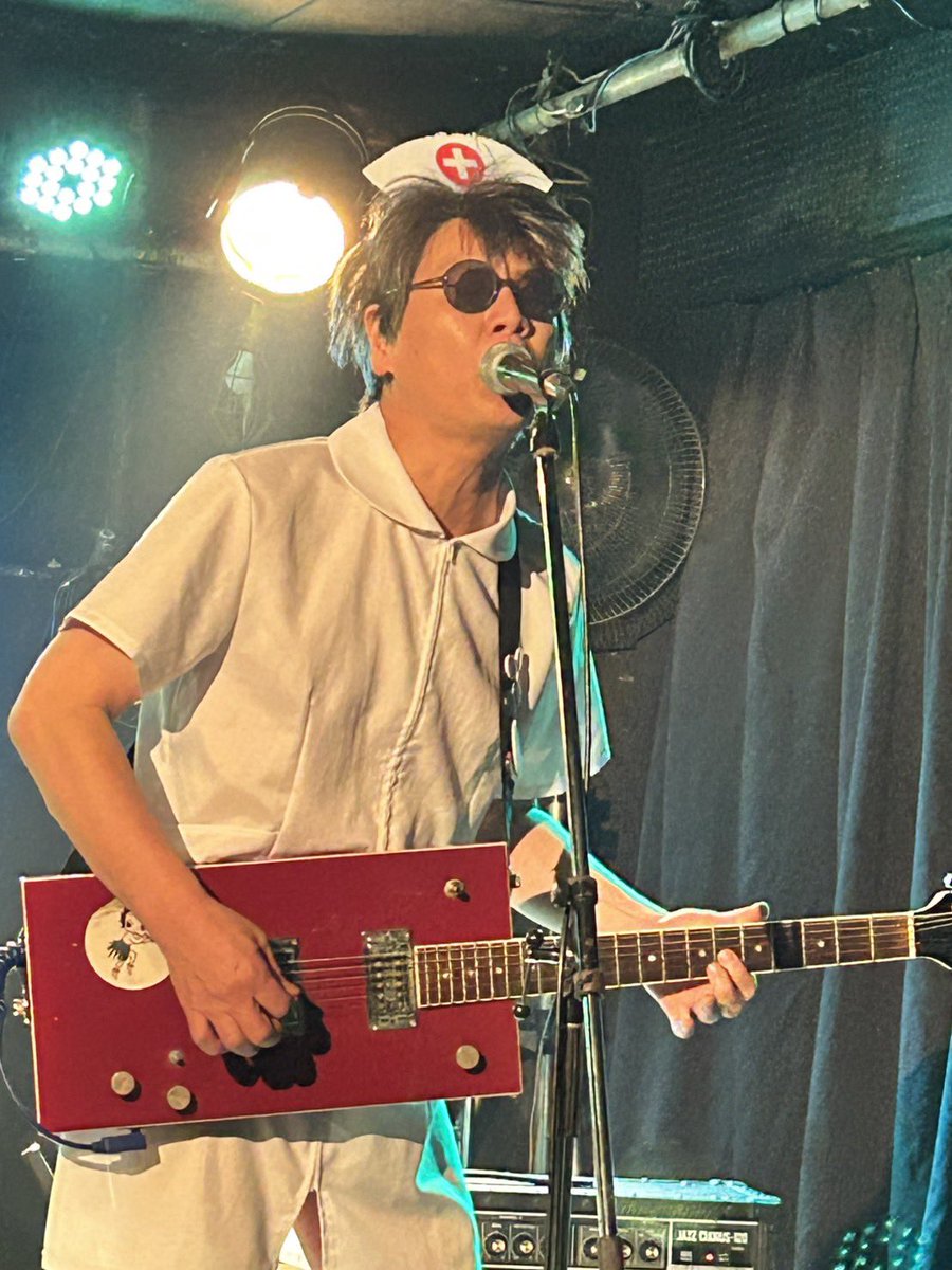 デモの時間はライブ中だったけど言っといた　戦争反対！日本国憲法守れ！高市辞めろ！