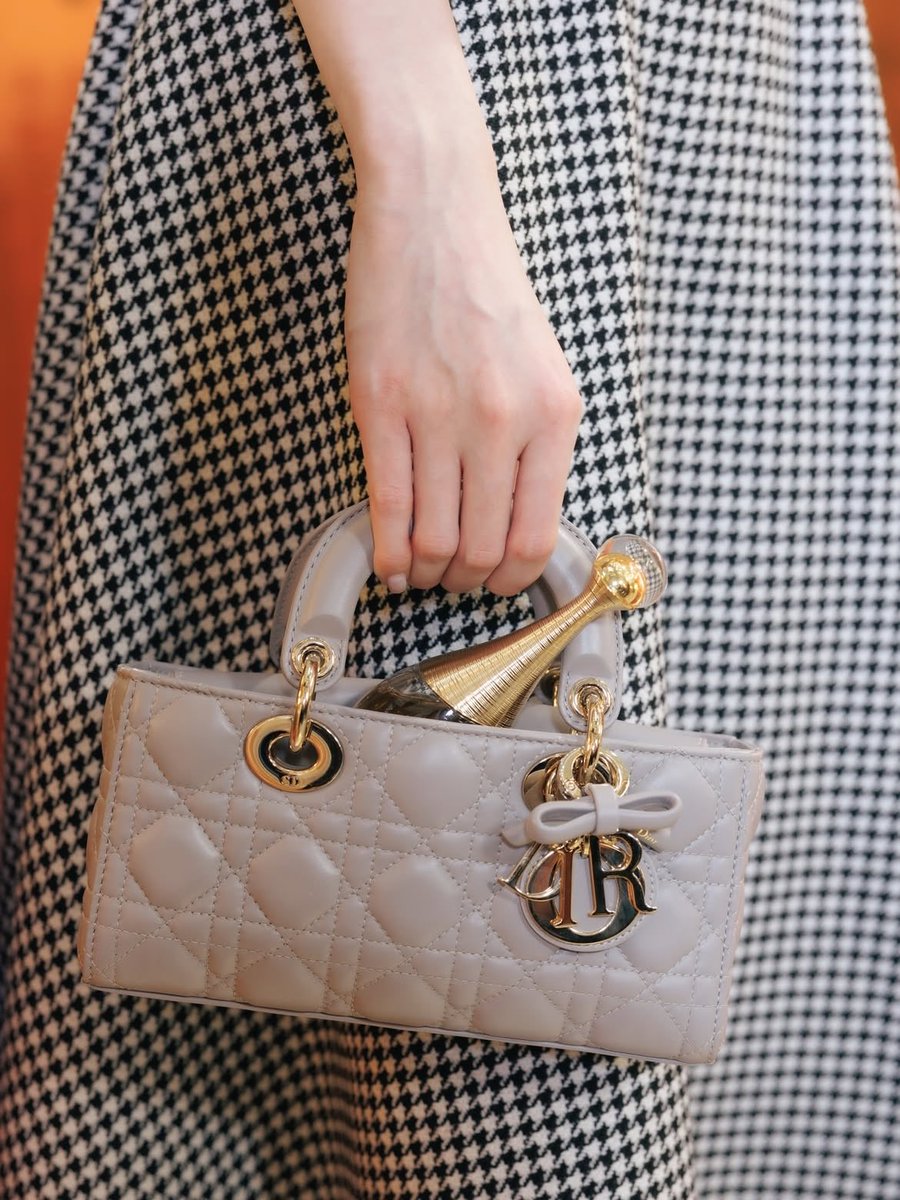 LingOrm_TagTrend 📈 tweet media