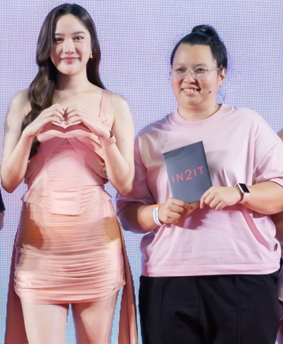 Jinny_freen2's tweet photo. พี่อั้ม 16 ปี ❤️✨️ น้องฟรีน 3 ปี 🌷🐰
#aum_patchrapa #srchafreen https://t.co/9sJyKTsj1f