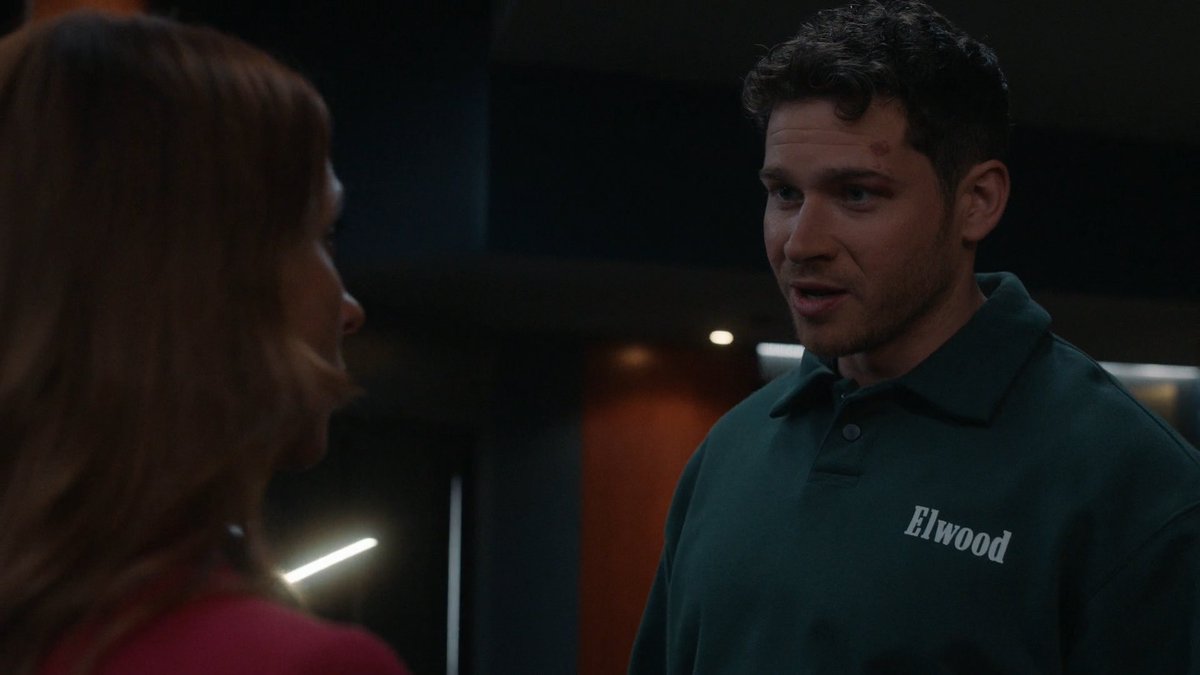 DannyWxo's tweet image. the way the camera cut from Buck and Maddie to Eddie, Hen and Ravi standing there like the gay avengers. #911onABC