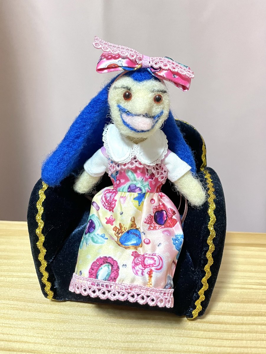 よふー tweet media