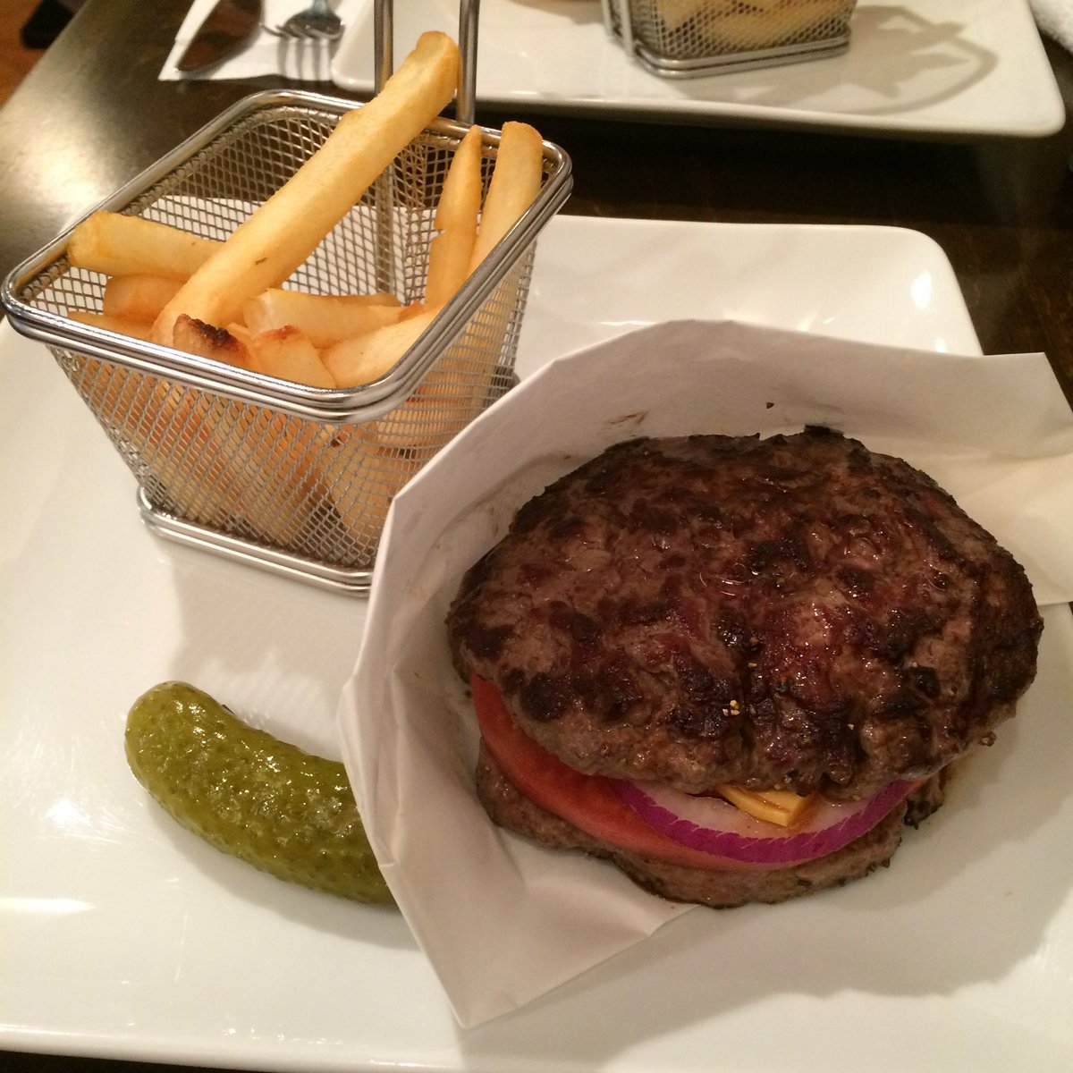 #スマホに入ってる1番古い食べ物の写真って何