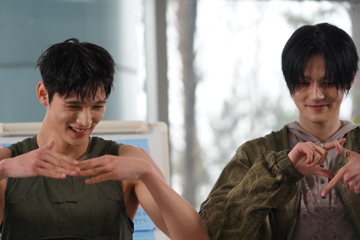 🦌케이🦌Misery Business Jiho tweet media