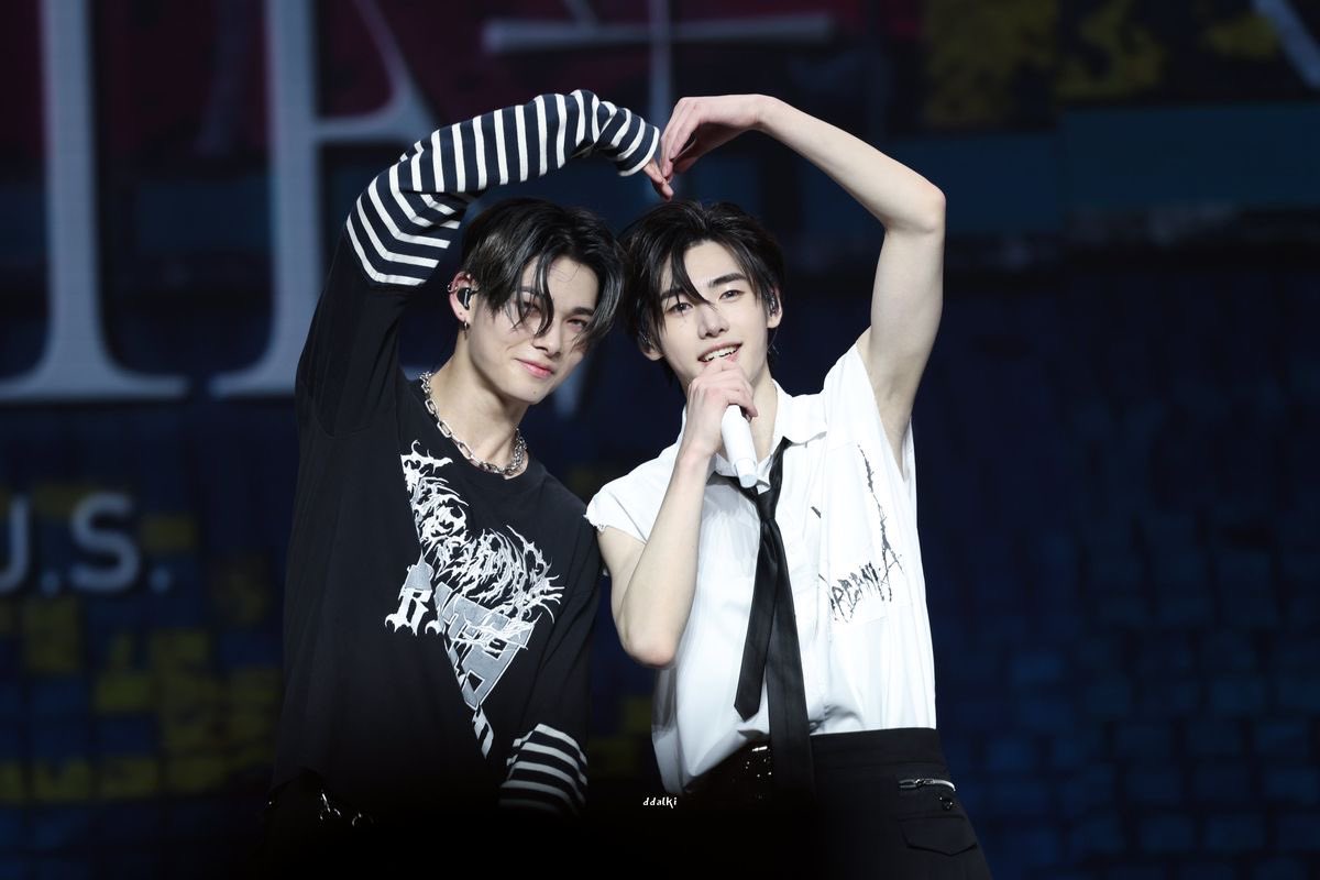 eatingenha's tweet image. bias(es) vs degree !