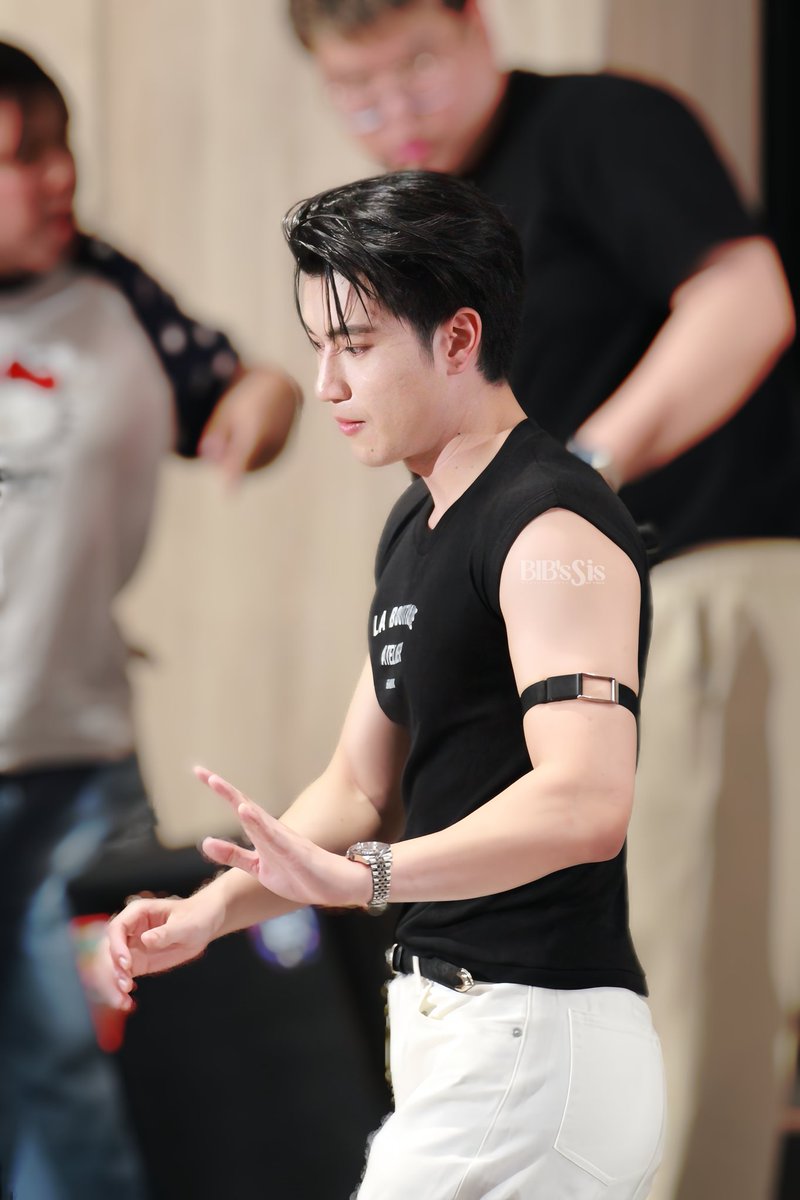 bib's sister tweet media