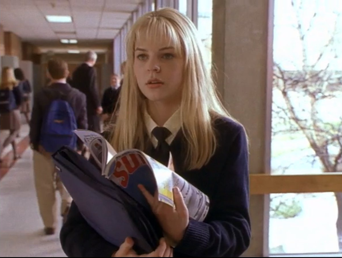 Disney_Wiki's tweet image. Happy Birthday, Kirsten Storms
For Disney, she portayed Emily in #JohnnyTsunami, the titular Zenon Kar in the #Zenon series and Nicki Peterson in #ThatsSoRaven. She also appeared in "Sing Me a Story with Belle".
Additionally, she voiced Bonnie Rockwaller in #KimPossible.