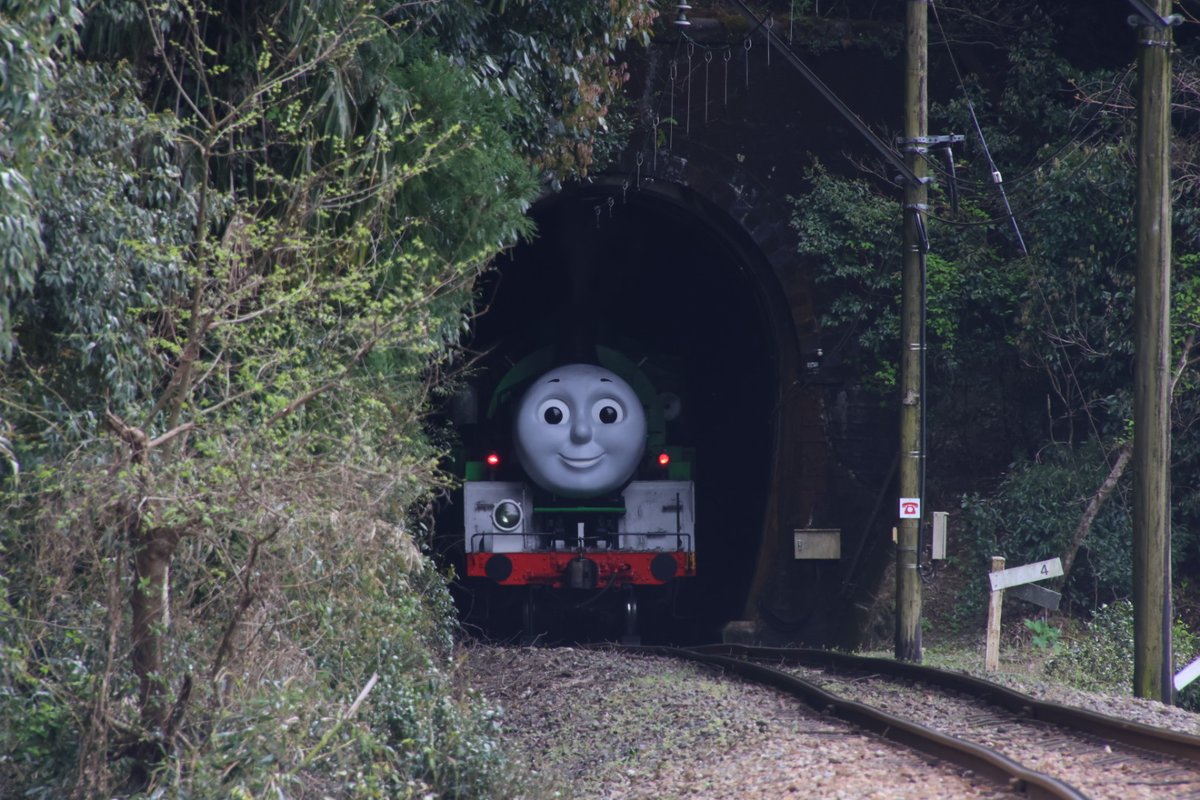 If you can see him, he has definitely seen you. Run.