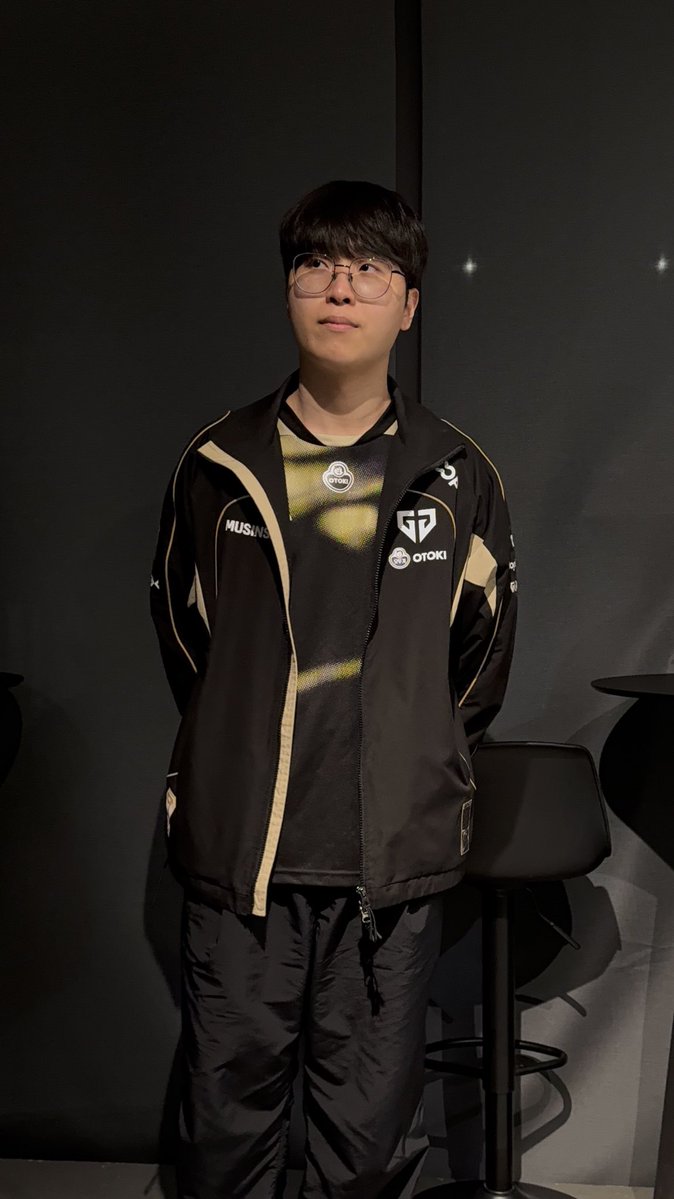 감자.. tweet media