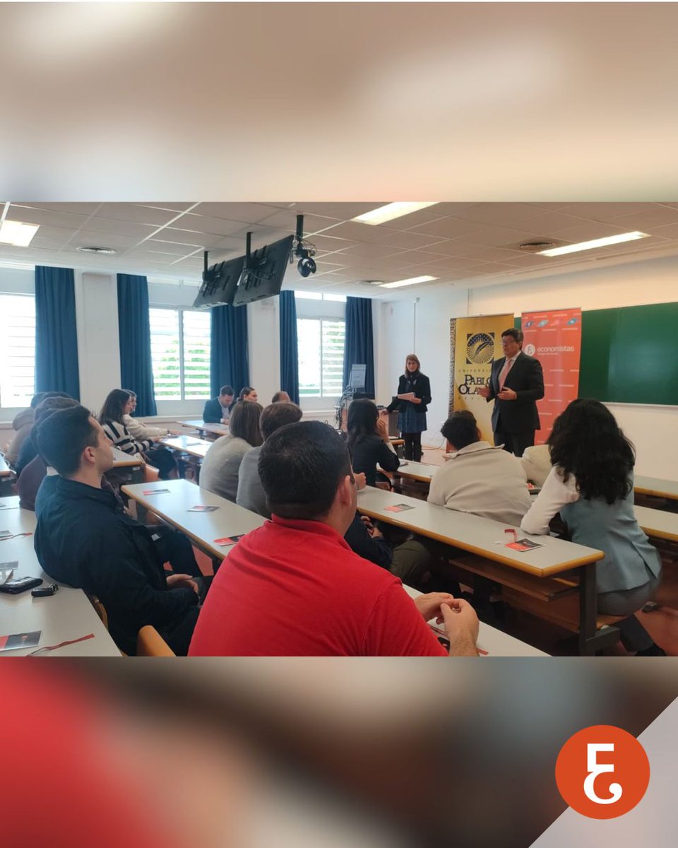 EconomistasSE's tweet image. No todo es blanco o negro; lo fundamental es la actitud ante cada experiencia. 📈✨

En la mesa redonda se destaca la importancia del esfuerzo: estudiar y trabajar para el futuro. «Sin sacrificio ni fracaso, no hay éxito». 💪🎓

#Economía #UPO