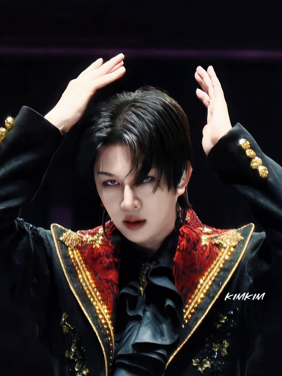 슈퍼쇼10 앙콘  Day3

BEAUTIFUL FACE
BEAUTIFUL HAND

#희철  #KIMHEECHUL #김희철 #heechul  #ヒチョル #金希澈
#SUPERJUNIOR   #슈퍼주니어 
#SUPERSHOW10_SJCORE #슈퍼쇼10_SJ코어 #SUPERSHOW #SUPERSHOW10
#20th_Anniversary_TOUR 
 #SUPERSHOW10_SJCORE