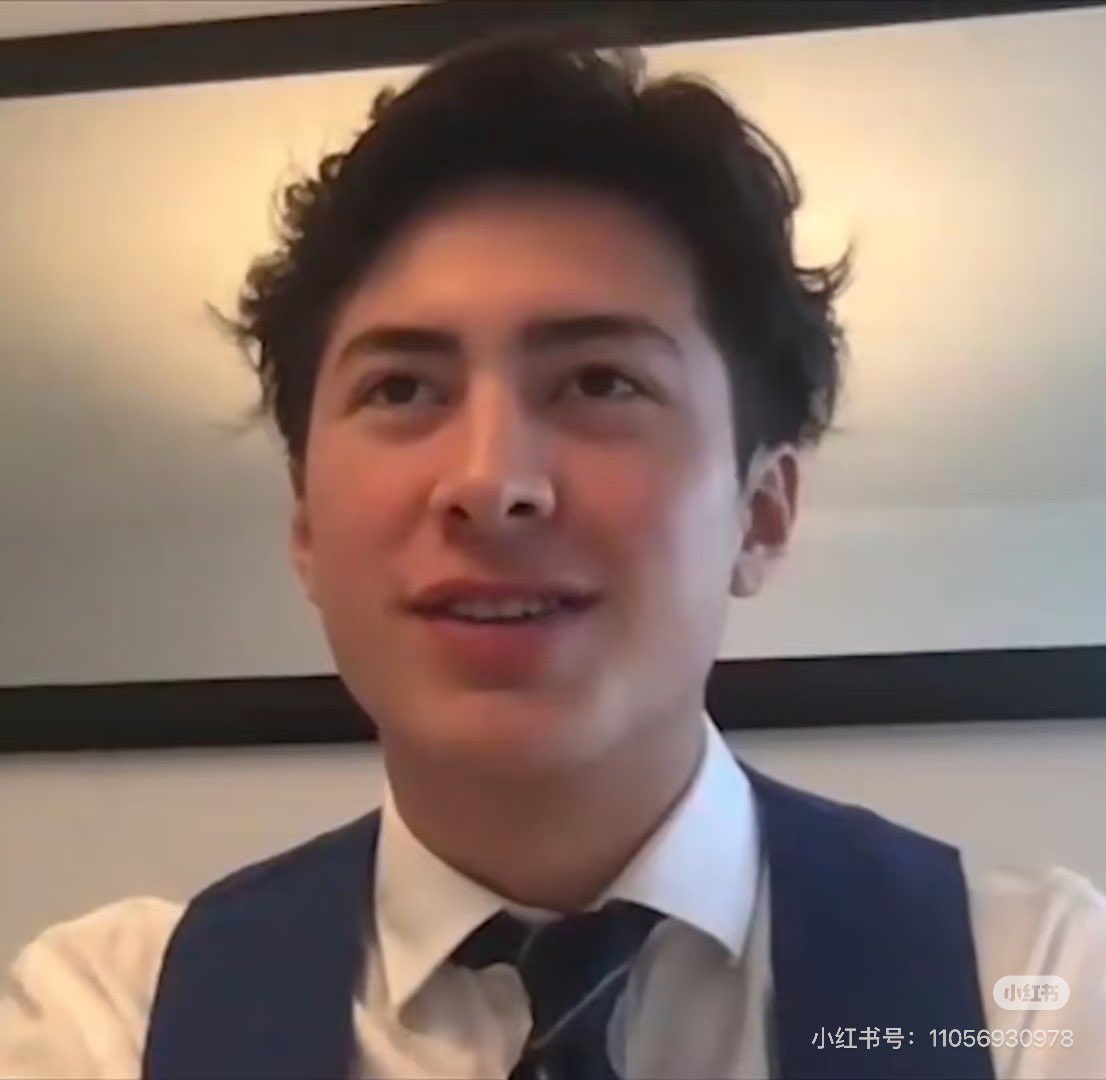 filmphorias's tweet photo. he’s so cutie it makes me sick https://t.co/67AFoFcliT