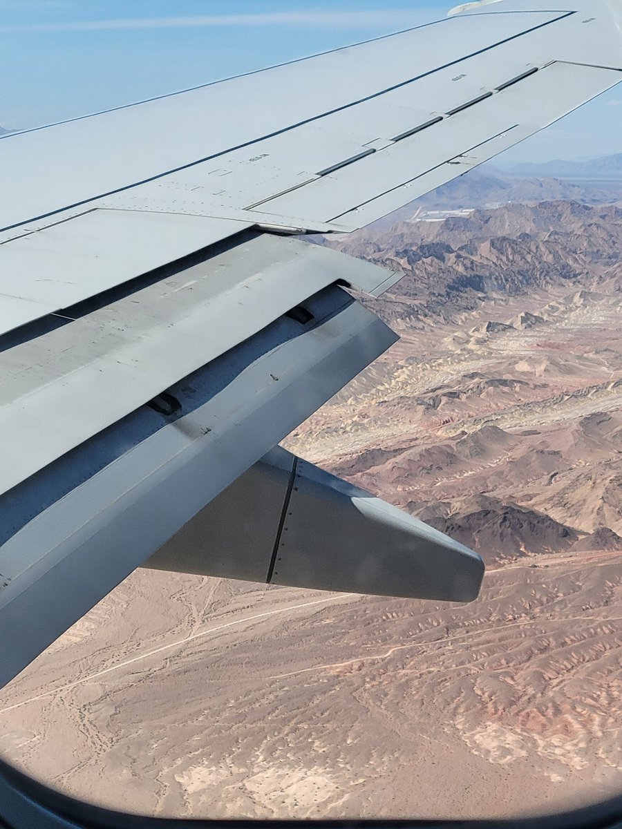 poopfighter1358 tweet media