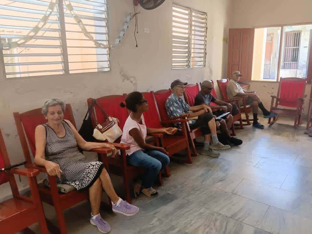 Dirección de Salud Madruga tweet media