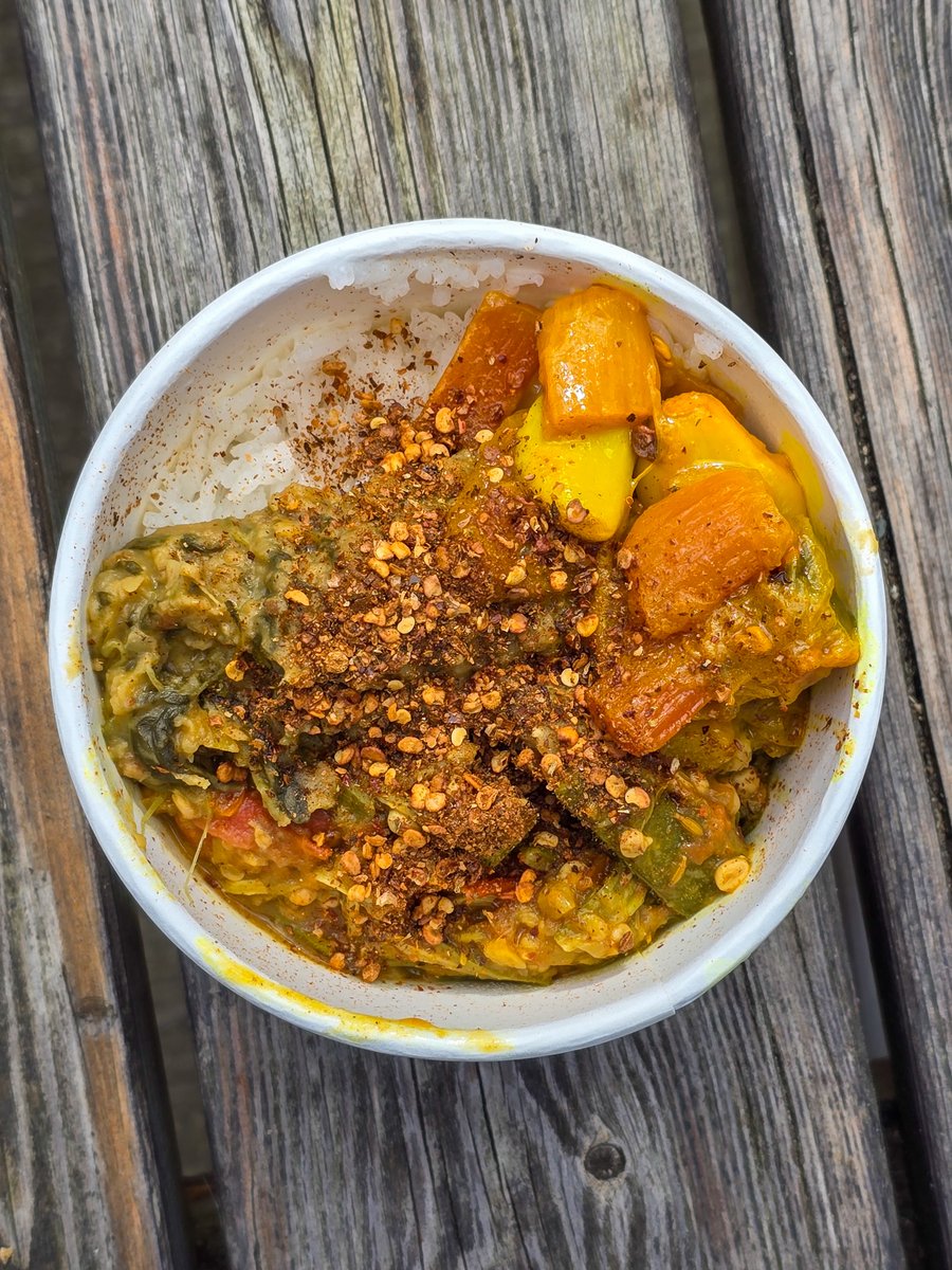 StepneyCityFarm's tweet photo. Some photos from a recent community event at the Farm!

Big thanks to our community groups who came along for our Eid al-Fitr lunch on 25 March. We enjoyed sharing some delicious curries from the cafe, and despite cold, over 100 people came out to join the celebrations. https://t.co/bwetCBG78c