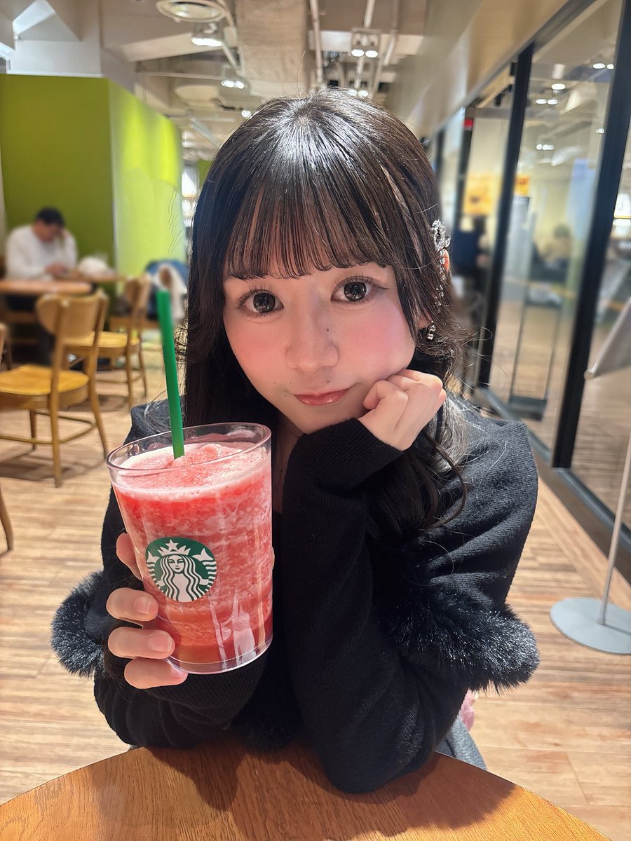 横島里香 『よこしま りか』18歳 アイドル準備中 tweet media