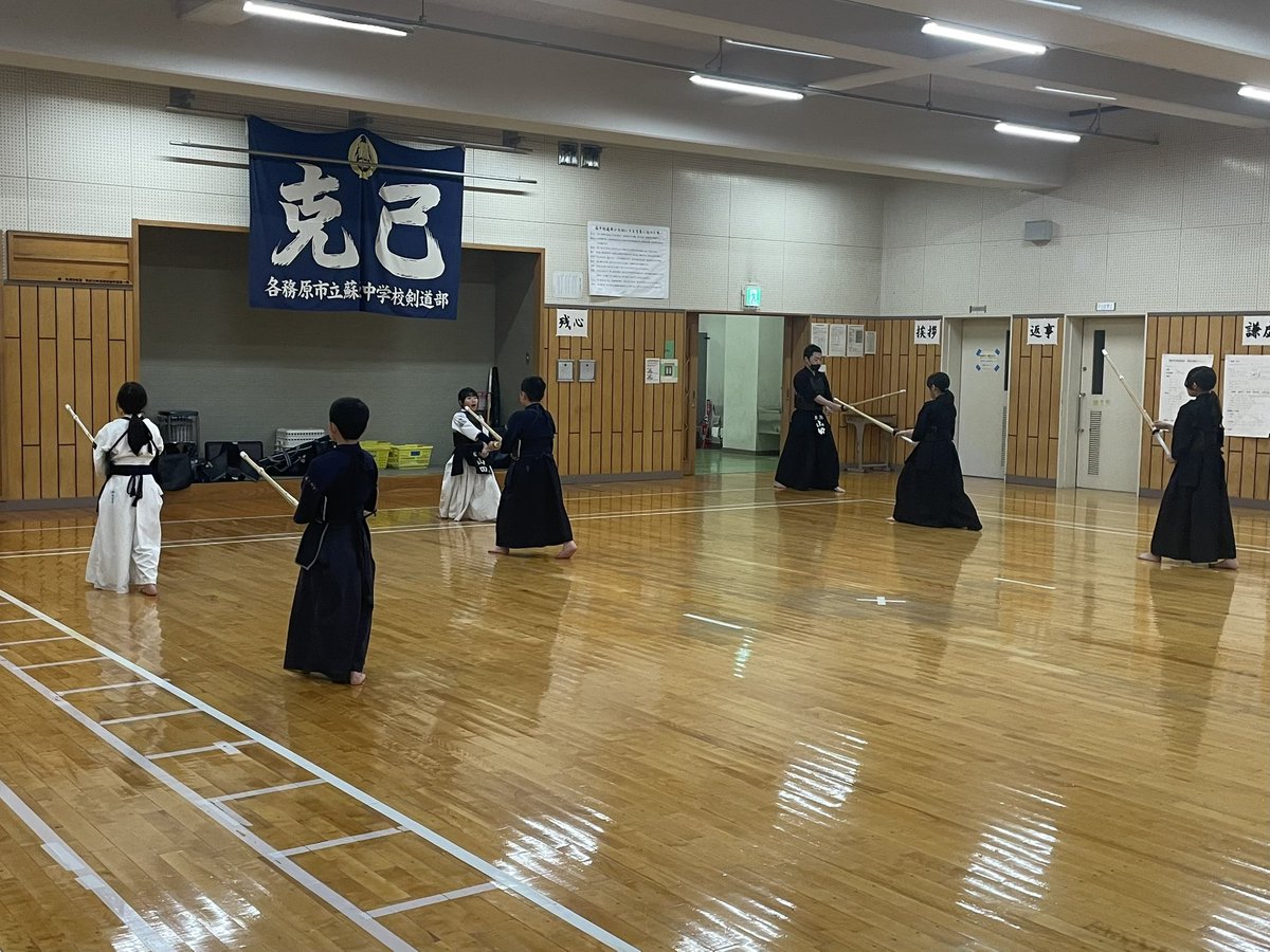 タケ it easy。 tweet media