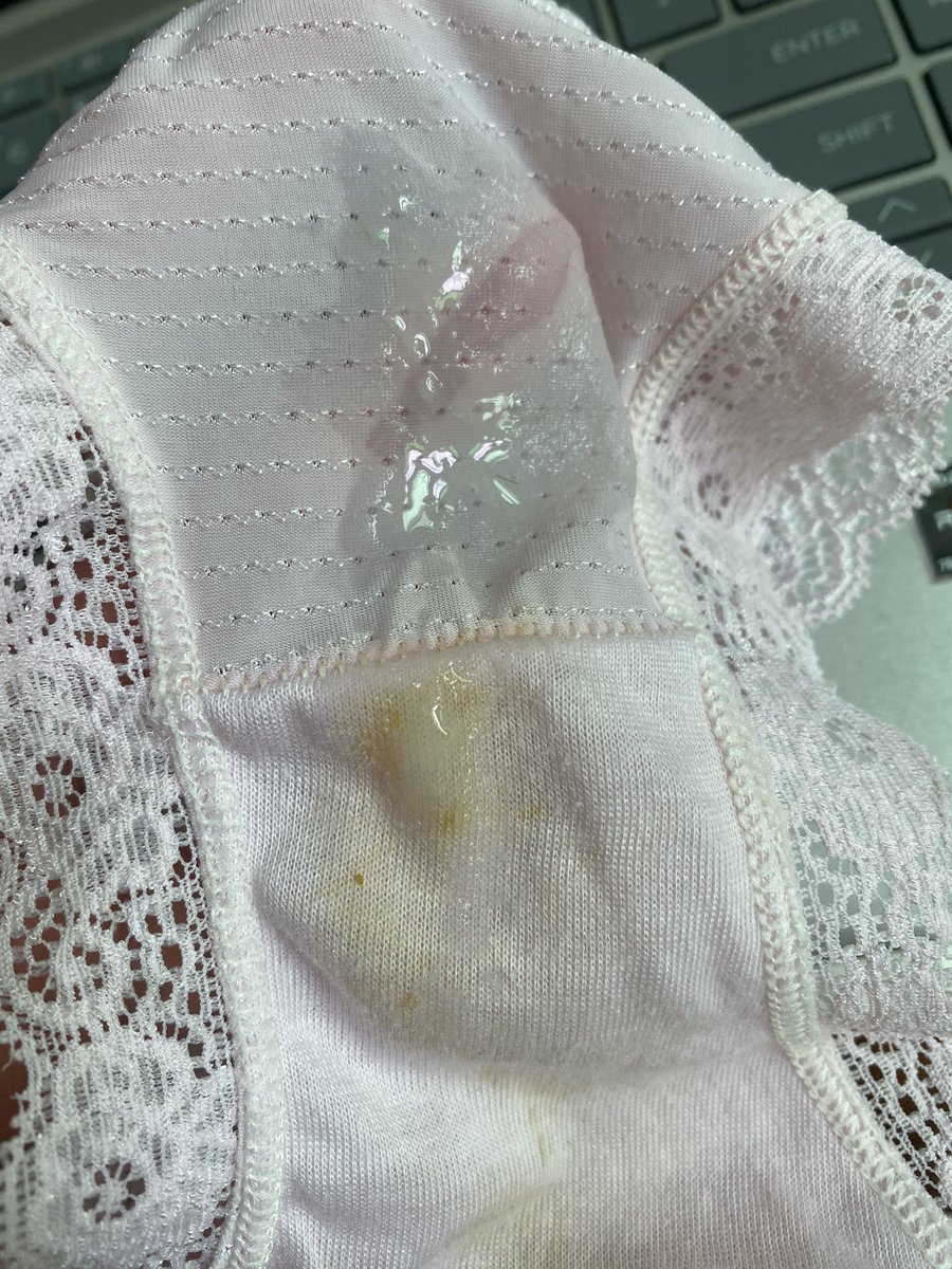 guof197236's tweet photo. 想不想吃零食。黏糊糊
#原味内裤 https://t.co/8OZvGmCEDS