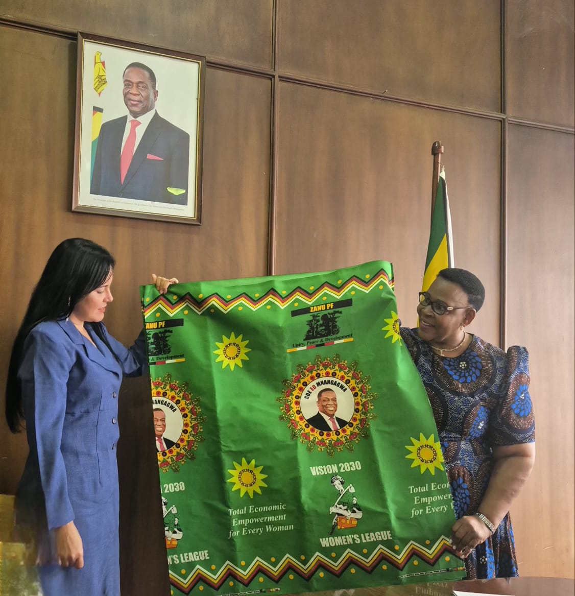 Embajada de Cuba en Zimbabwe tweet media