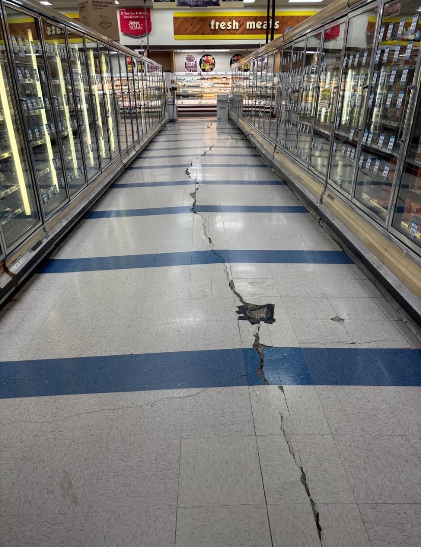 Spec of Dirt tweet media