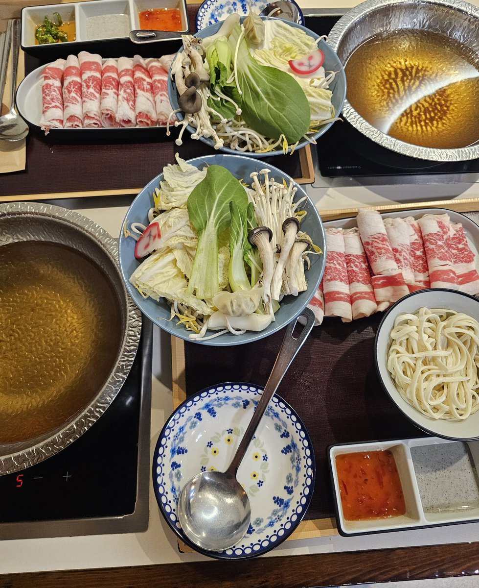 260408 🦋 

오랜만에 내 연뮤 첫 메이트와
같은 극 봤더 >___< 💖💖